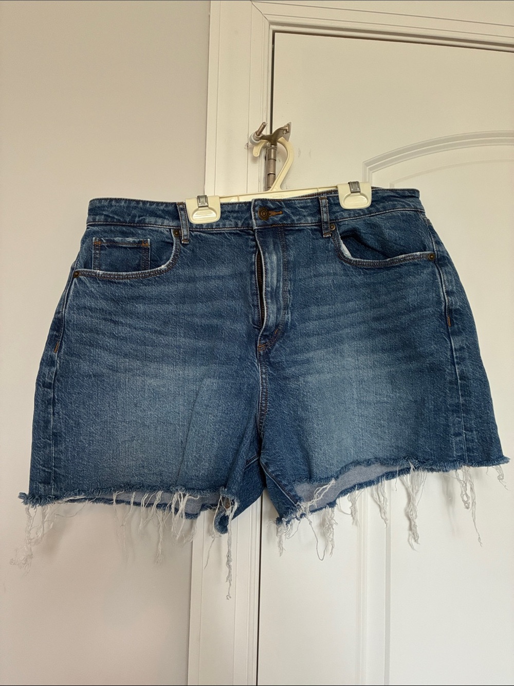 Loft Women’s Classic Blue Denim Cutoff Shorts